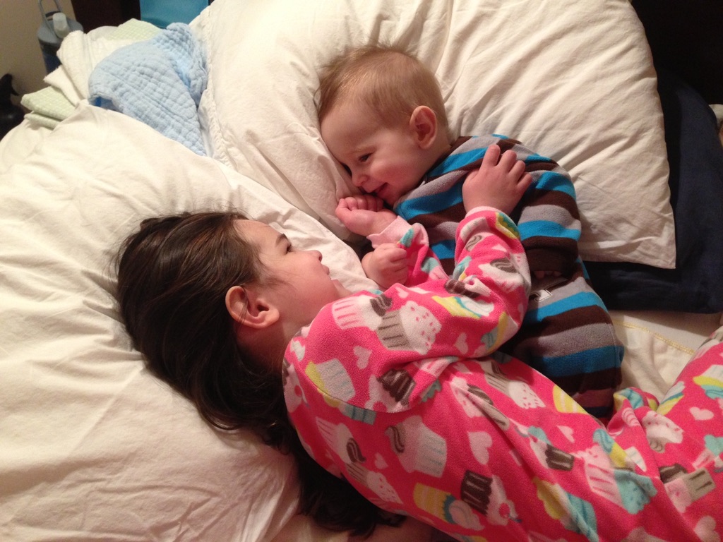 Read more about the article Sibling cuddles