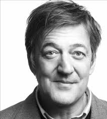 Read more about the article Stephen Fry explains what he would say if he was “confronted by God” and nearly knocks the interviewer out of his seat.