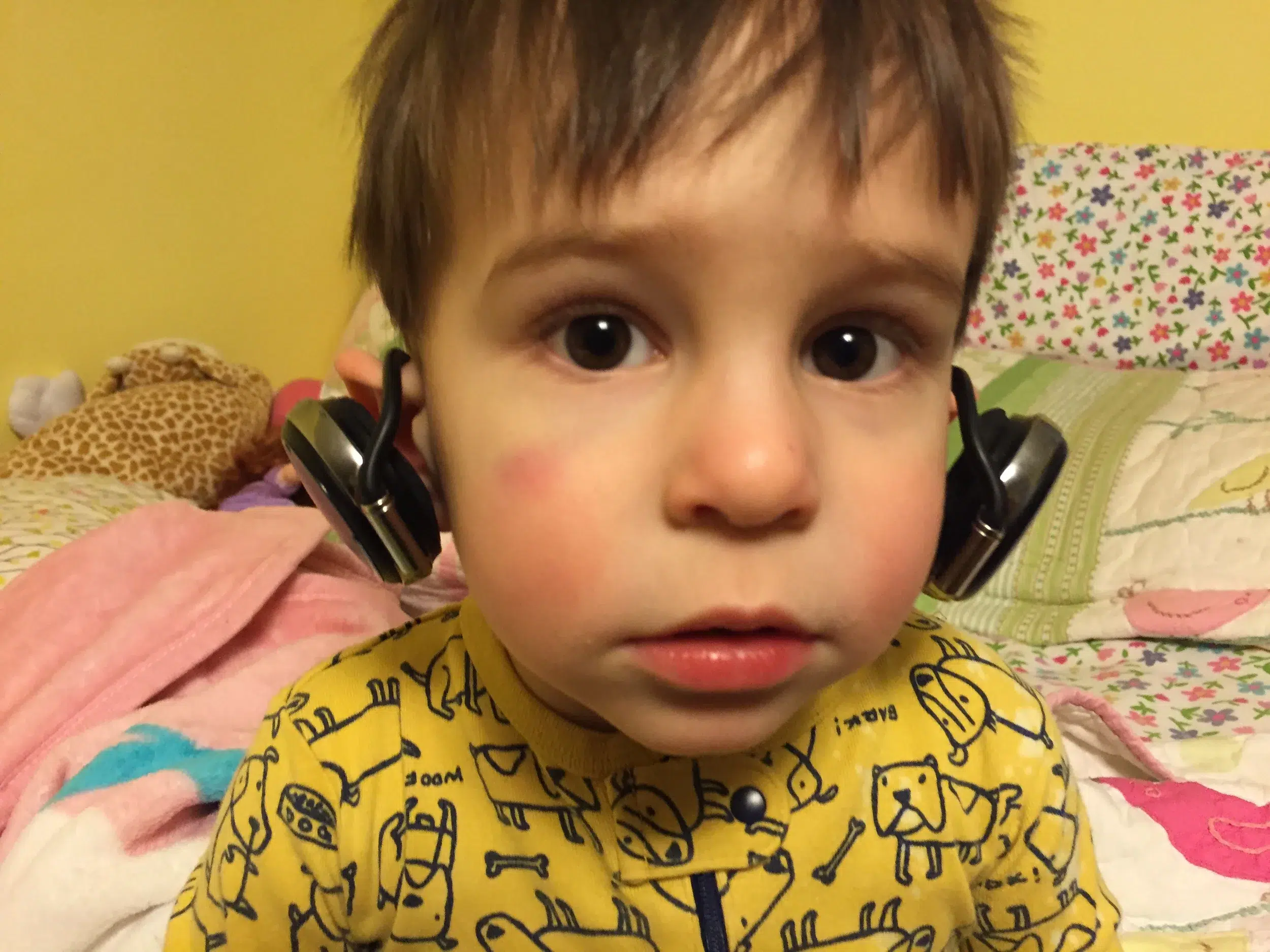 Read more about the article Stealing Daddy’s headphones