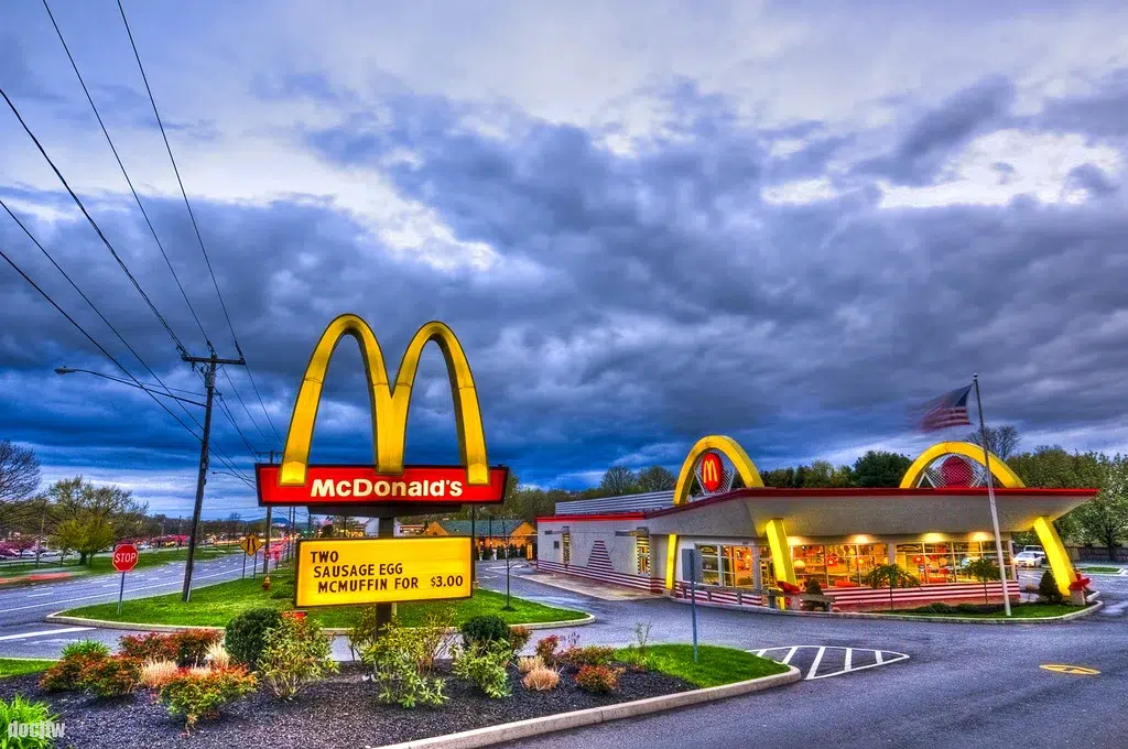 Read more about the article Why I choose to write in McDonald’s