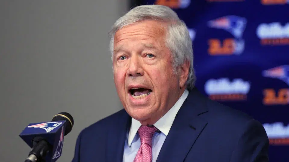 Read more about the article ESPN’s Jason Whitlock asked a bunch of stupid questions about Robert Kraft, so I answered them. It’s a good strategy when faced with dumb, rhetorical questions.